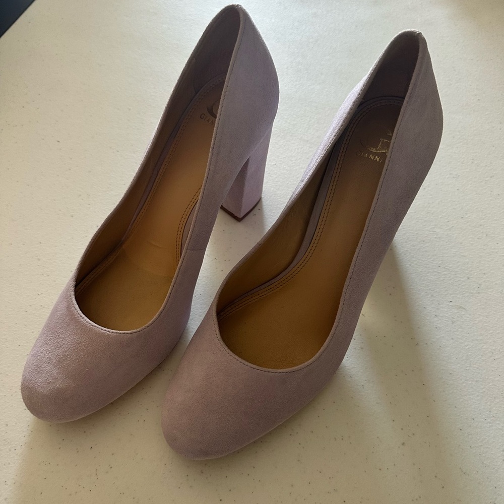 Gianni Bini Dusty Lavender Suede Block Heel Pumps